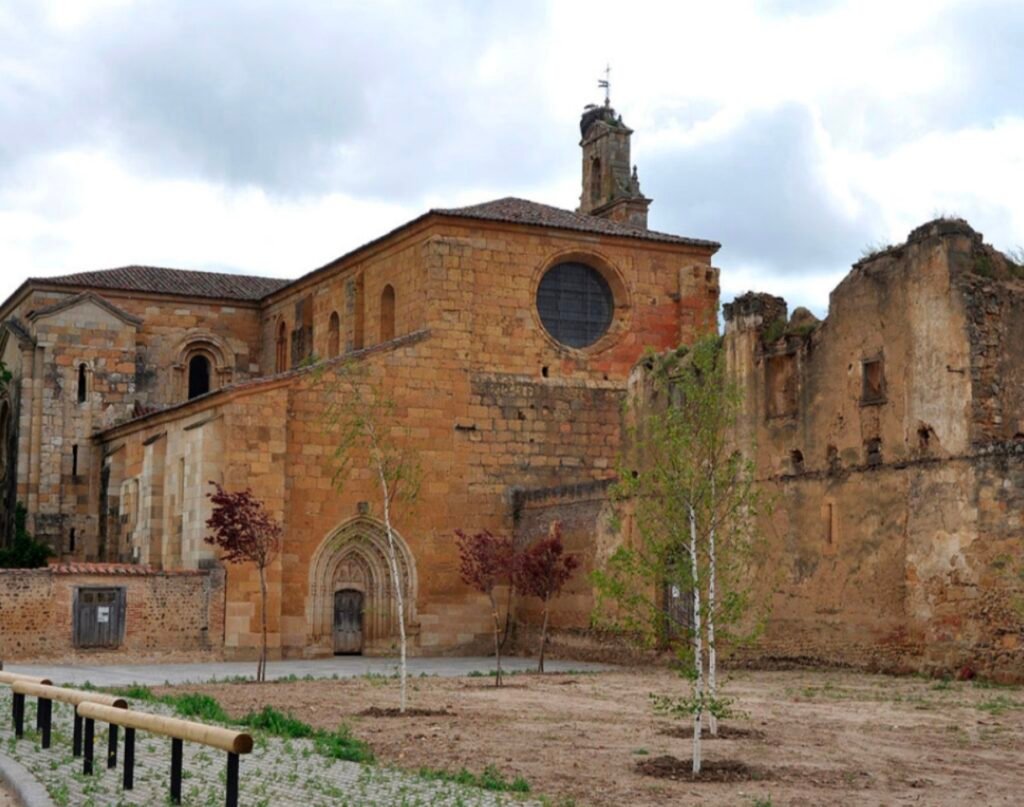 Santa María de Sandoval